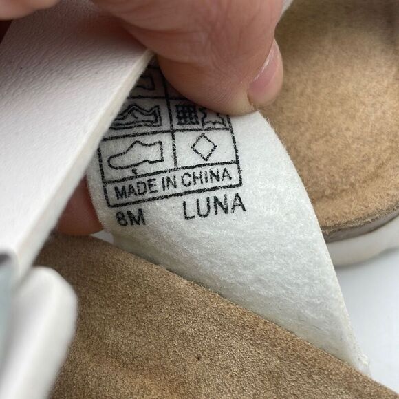 CUSHIONAIRE Women's Cork Footbed Sandal SIZE 8 WHITE - Picture 8 of 8